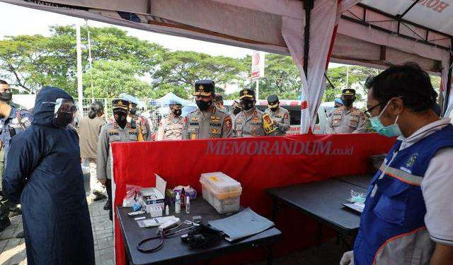 Mabes Polri Pantau Pos Penyekatan di Suramadu