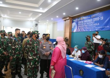 TNI-Polri Target 2 Juta Vaksinasi