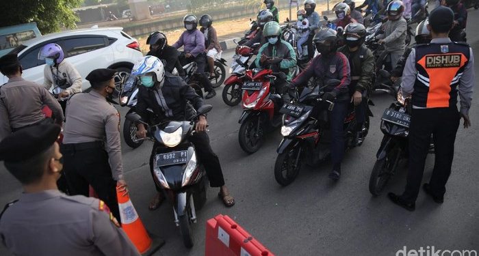 Evaluasi Polisi 2 Hari PPKM Darurat: Warga Berkendara Tanpa Kepentingan Jelas