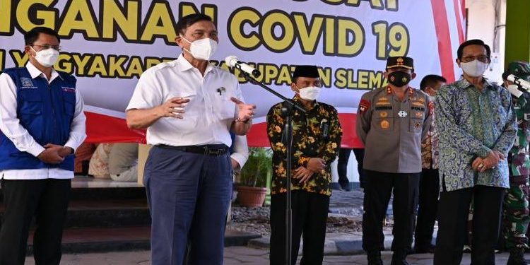 Menko Marinvest Telusuri Pelaksanaan Vaksinasi dan Isoter di Sleman