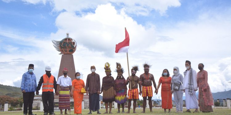 Meriahkan HUT RI Ke-76, Binmas Noken Gelar Berbagai Bagi Anak-Anak Puncak Jaya