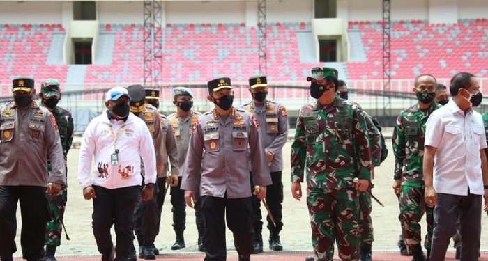 Panglima TNI, Kapolri dan Menpora Tinjau Kesiapan Stadion dan Arena Akuatik PON XX