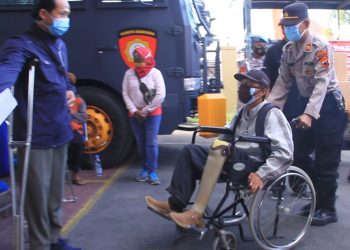 Polisi antar jemput tujuan vaksinasi disabilitas yang terhambat mobilitas