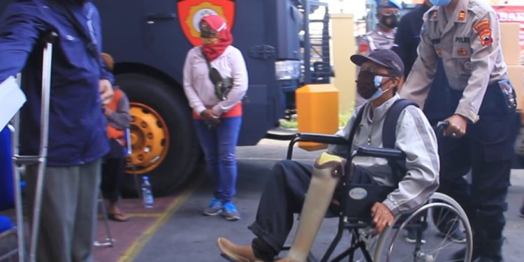 Polisi antar jemput tujuan vaksinasi disabilitas yang terhambat mobilitas