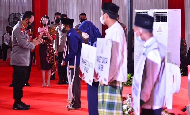 Pelepasan Kontingen Bali ke PON XX, Kapolda Bali Ikut Serta.