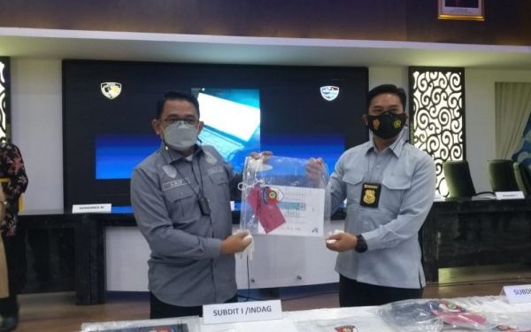 Kulik Bisnis Eks Relawan Vaksinasi Covid Illegal, Polda Jabar Kulik Puluhan Pembeli Sertifikat Vaksin Palsu