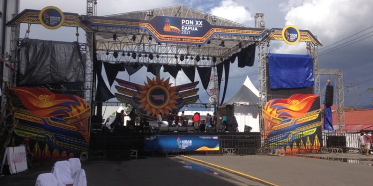 Personel TNI/Polri di Jayawijaya Mengamankan Kirab Api PON