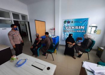 Gencarkan Percepatan Vaksinasi, Polres Kukar Gerai Vaksin Presisi di Puskesmas Kota Bangun