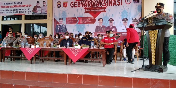 Wakapolda Sumbar Tinjau Gebyar Vaksinasi di Gor Rang Agam Lubuk Basung