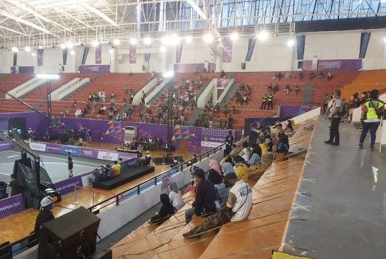 Personel TNI-Polri Arahkan Pengamanan Pada Pertandingan Predana Cabor Bola Basket 3×3 PON XX