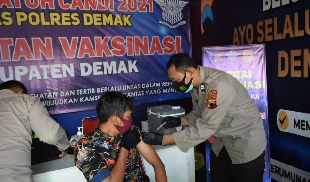 Gencarkan Percepatan Vaksinasi, Satlantas Demak “Razia Vaksin”