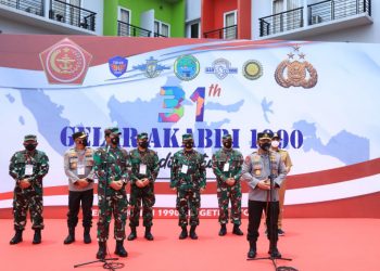 Jelang Libur Nataru, Kapolri Tekankan Jajaran Waspadai Laju Pertumbuhan COVID-19