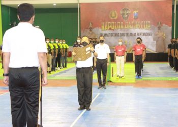 Peringati Hari Pahlawan, Polda Jatim Buka Perlombaan Olahraga