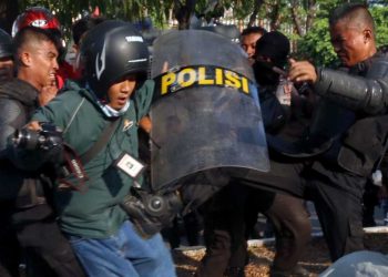 Bolehkah Anggota Polri Melakukan Kekerasan