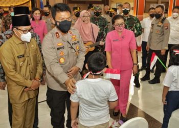 Polda Jatim Beri Semangat Psikososial untuk Anak Korban Covid-19 dan Penyandang Disabilitas