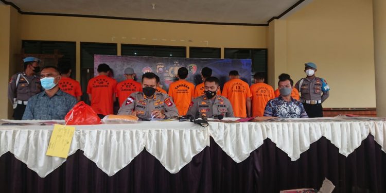 Polres Kubu Raya Gelar Press Release Berhasil Ungkap 50 Kasus Selama Operasi Pekat Kapuas 2021