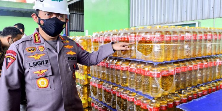 Kapolri Pastikan Produksi-Distribusi Minyak Goreng Nasional Aman