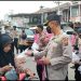 Kapolres Muratara dan Bhayangkari Bagi-bagi Takjil