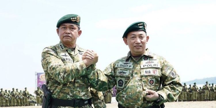 Kapolri Jadi Warga Kehormatan Keluarga Besar Kostrad