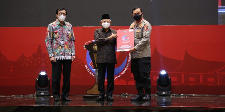 Polri Dapatkan Penghargaan Pada Peringatan Hari HAM Sedunia ke 74