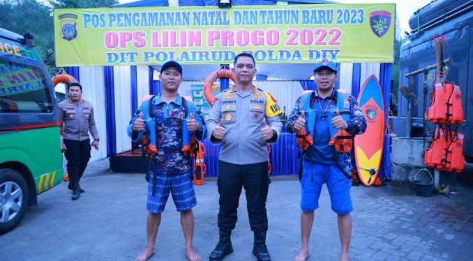 Personel Polairud Berhasil Selamatkan Wisatawan Terseret Ombak di Parangtritis