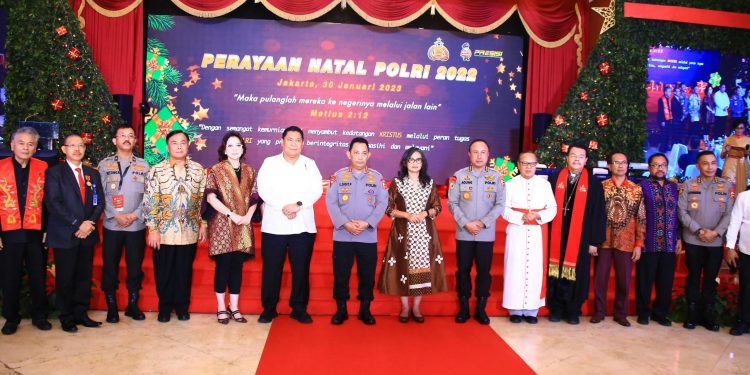 Kapolri dan Jajaran Gelar Perayaan Natal Bersama
