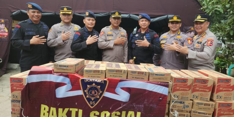 Alumni Akpol 1995 Salurkan Bantuan Untuk Korban Bencana Gempa Bumi Cianju