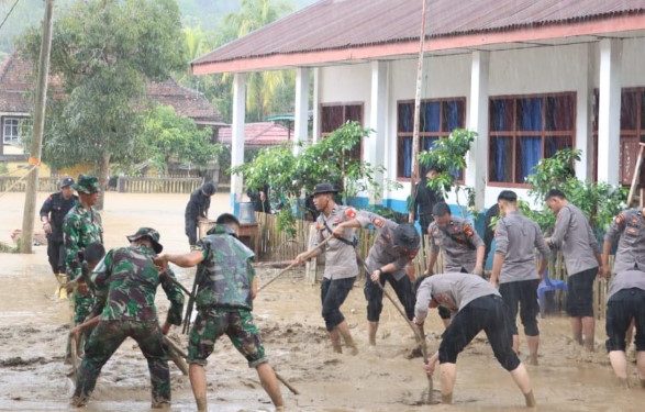 Dapatkan informasi terupdate berita dari Korps Bhayangkara. Untuk kerjasama lainya bisa kontak email atau sosial media lainya.