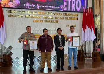 Polda Metro Jaya Terima Penghargaan Dari MURI Untuk 277 Kg Sabu