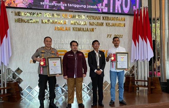 Polda Metro Jaya Terima Penghargaan Dari MURI Untuk 277 Kg Sabu