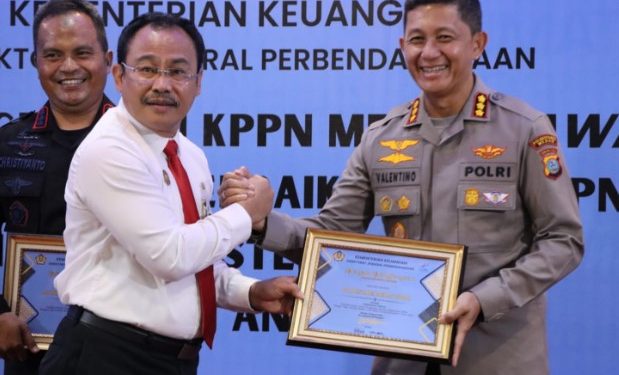 Sosok Inspirasi! Kapolrestabes Medan Dapat Penganugerahan KPPN Medan Award