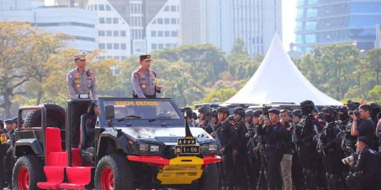 Kapolri Listyo Sigit Prabowo Pimpin Apel Operasi Ketupat 2023