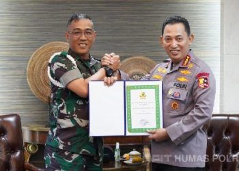Kapolri Dikukuhkan Jadi Warga Kehormatan Coprs POMAD