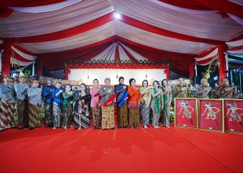 Pagelaran Wayang Kulit Wahyu Cakraningrat