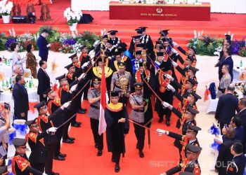 Komjen Petrus Reinhard Golose Resmi dikukuhkan Sebagai Guru Besar PTIK