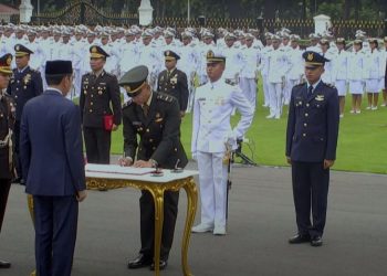 Presiden Joko Widodo Lantik Perwira TNI-Polri di Upacara Prasetya Perwira 2023