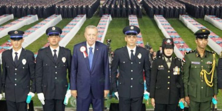 Briptu Tiara Raih Sekolah Perwira Berkat Ranking 5 di Akademi Polisi Turki