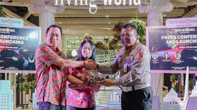 Toys Kingdom dan Kakorlantas Polri Luncurkan Mobil Polisi Anak Bertenaga Aki