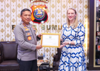 Kedubes Amerika Serikat Memberikan Penghargaan kepada Kapolda Sumut