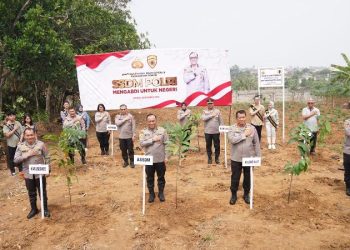 Polri Memulai Kegiatan Bakti Sosial, Bakti Kesehatan, dan Penanaman Pohon di Gunung Sindur