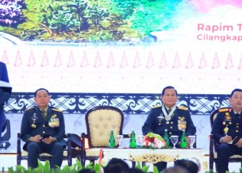 Presiden Joko Widodo memberikan arahan dalam Pembukaan Rapat Pimpinan (Rapim) TNI-Polri 2024