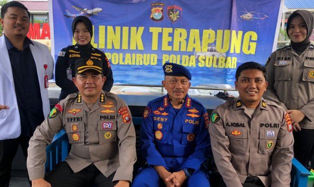 Polairud Polda Sulbar bersama Dokkes Polda Sulbar Mengadakan Klinik Terapung Sebagai Program Unggulan Korpolairud Baharkam Polri