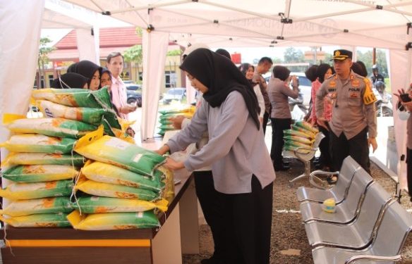 Polres Pringsewu Gelar Bazar Murah Sambut Ramadhan dan Idul Fitri 2024