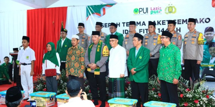 (Kapolri) Jenderal Pol. Listyo Sigit Prabowo melakukan kunjungan ke Sekretariat Dewan Pimpinan Pusat Persatuan Umat Islam (DPP PUI)