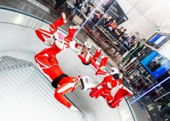 Tim Penerjun Payung Polri