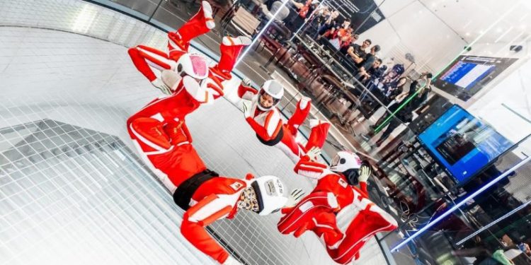 Tim Penerjun Payung Polri