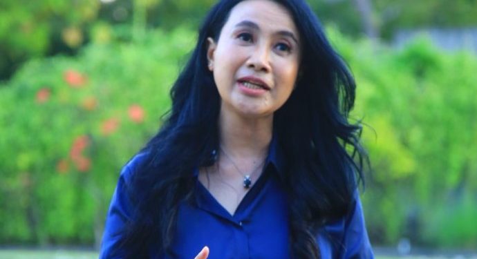 Direktur Komunikasi PT Indonesia Indicator, Rustika Herlambang