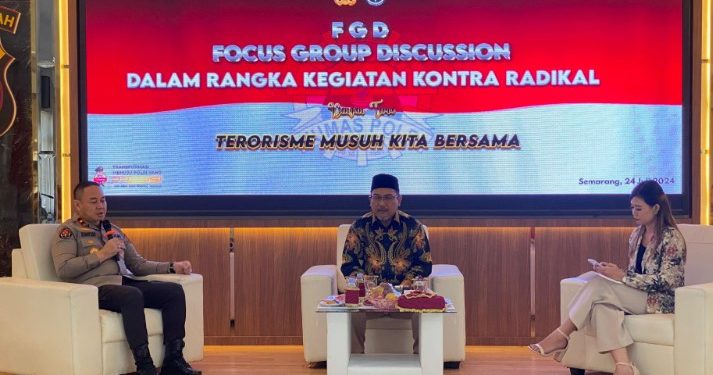 Karo Penmas Divisi Humas Polri Brigjen Pol Trunoyudo Wisnu Andiko, S.I.K. dengan narasumber utama Ustad Muhammad Nasir Abbas