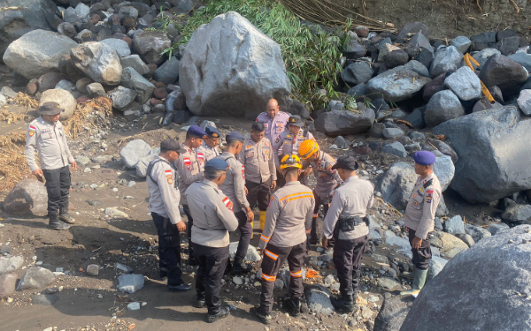 Tim K9 Search and Rescue di Nagakeo Nusa Tenggara Timur