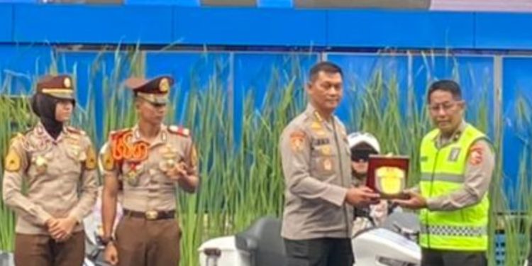 Kunjungan Taruna Akpol ke Korlantas, Eksplorasi Aplikasi SILANCAR Buatan PT Qudo Buana Nawakara